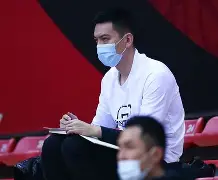 临场指挥果断，杨鸣调整效果明显(如何评价杨鸣临场指挥)